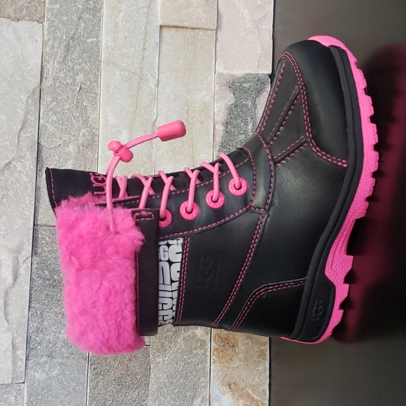 UGG Kids Butte II Cwr Snow Boot - Picture 7 of 9